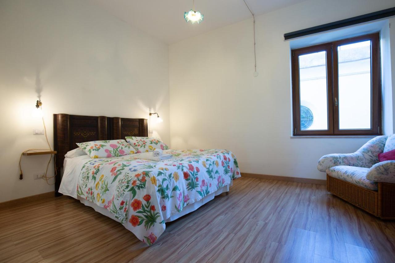 Villa La Quercia Meta Eksteriør billede